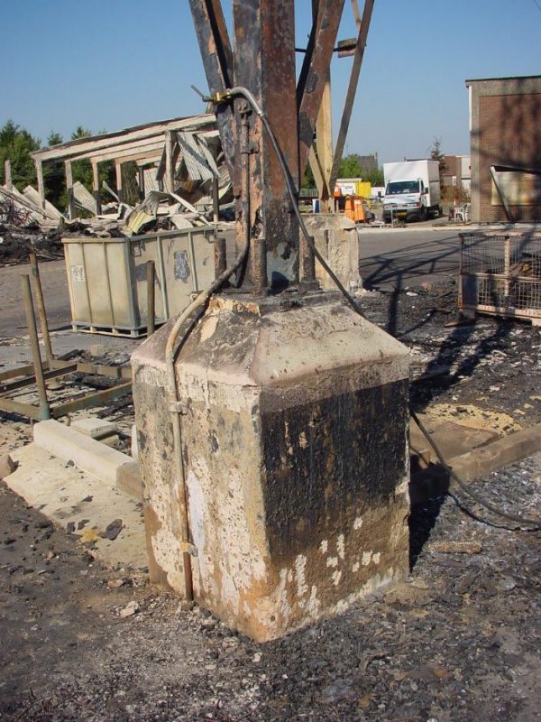 Schade aan staal en beton na brand